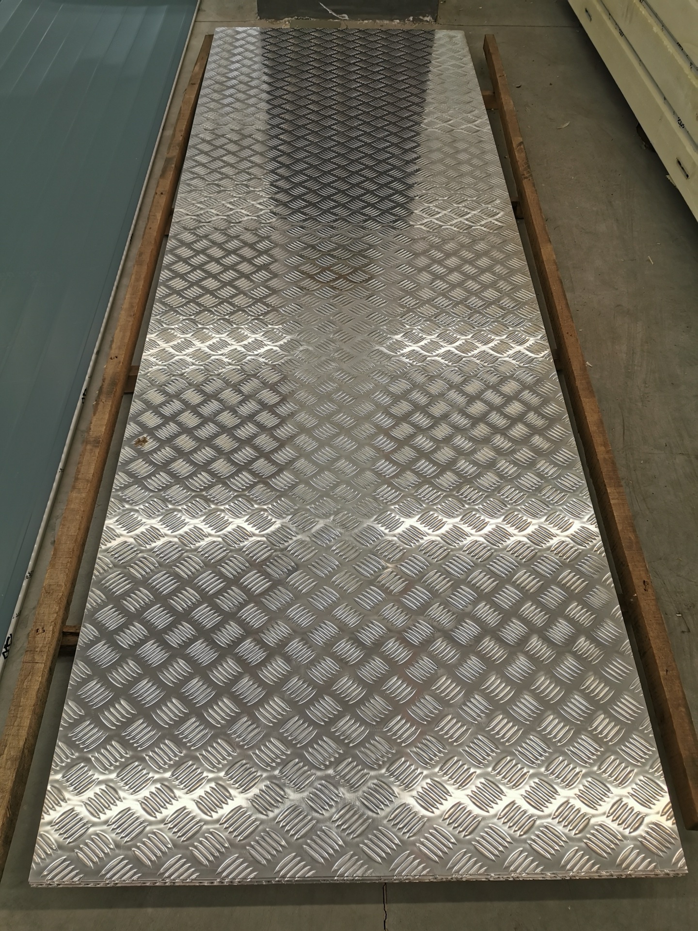 Anti-Slip Aluminum Panel Photo 1