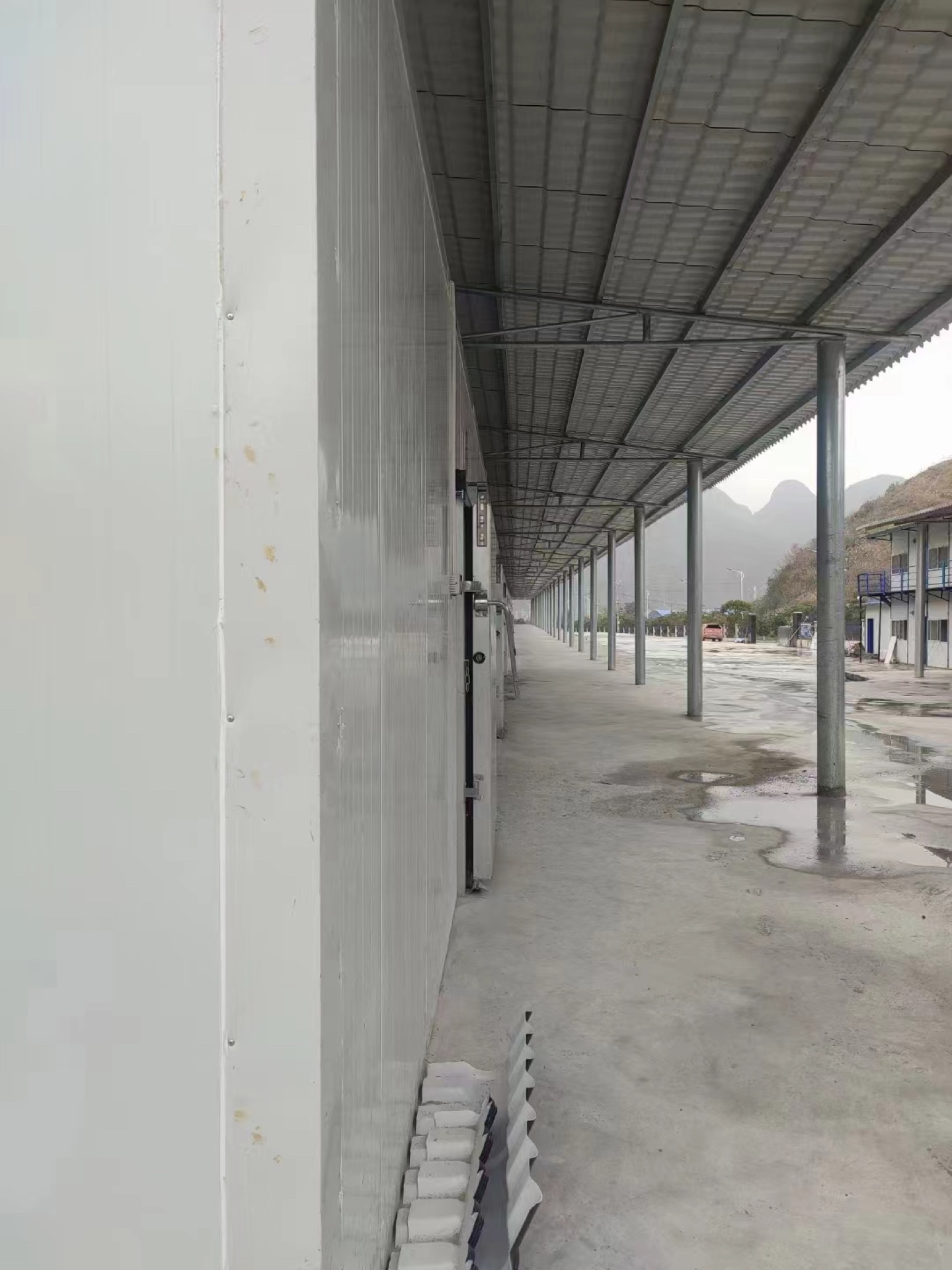 Supermarket Cold Room Photo 1