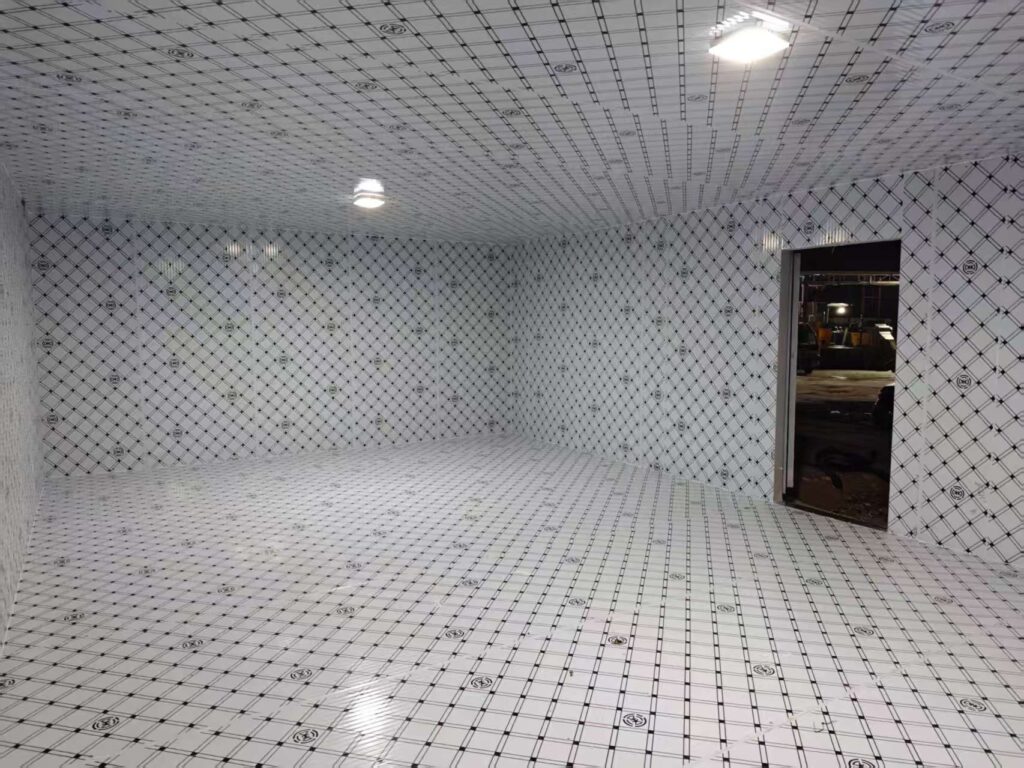 Walk-In Cold Room with Insulated Floor Panels