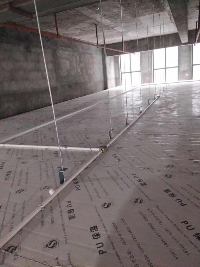 Cold Storage with Central Refrigeration and Suspended Ceiling Panels