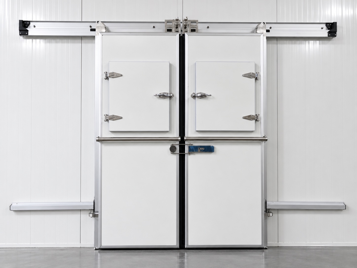 Sliding Cold Room Door Photo 2